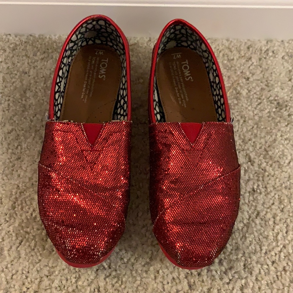Red Sparkly Toms! Size 7